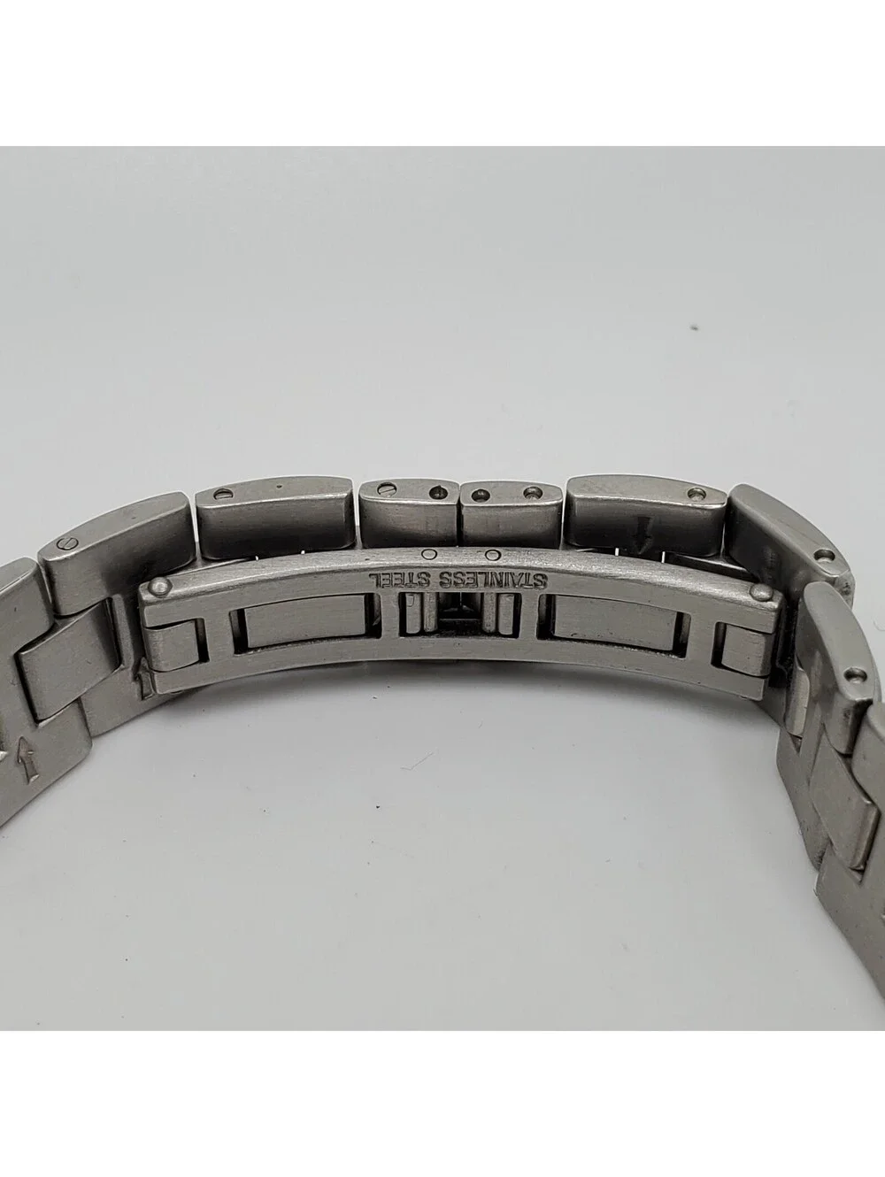 Lucien Piccard Sapphire Crystal Womens Watch 25mm Two-Tone New Battery